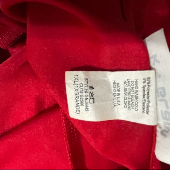 Women’s Red Raffle Leg Sleeveless Jumpsuit
New - Picture 7 of 7